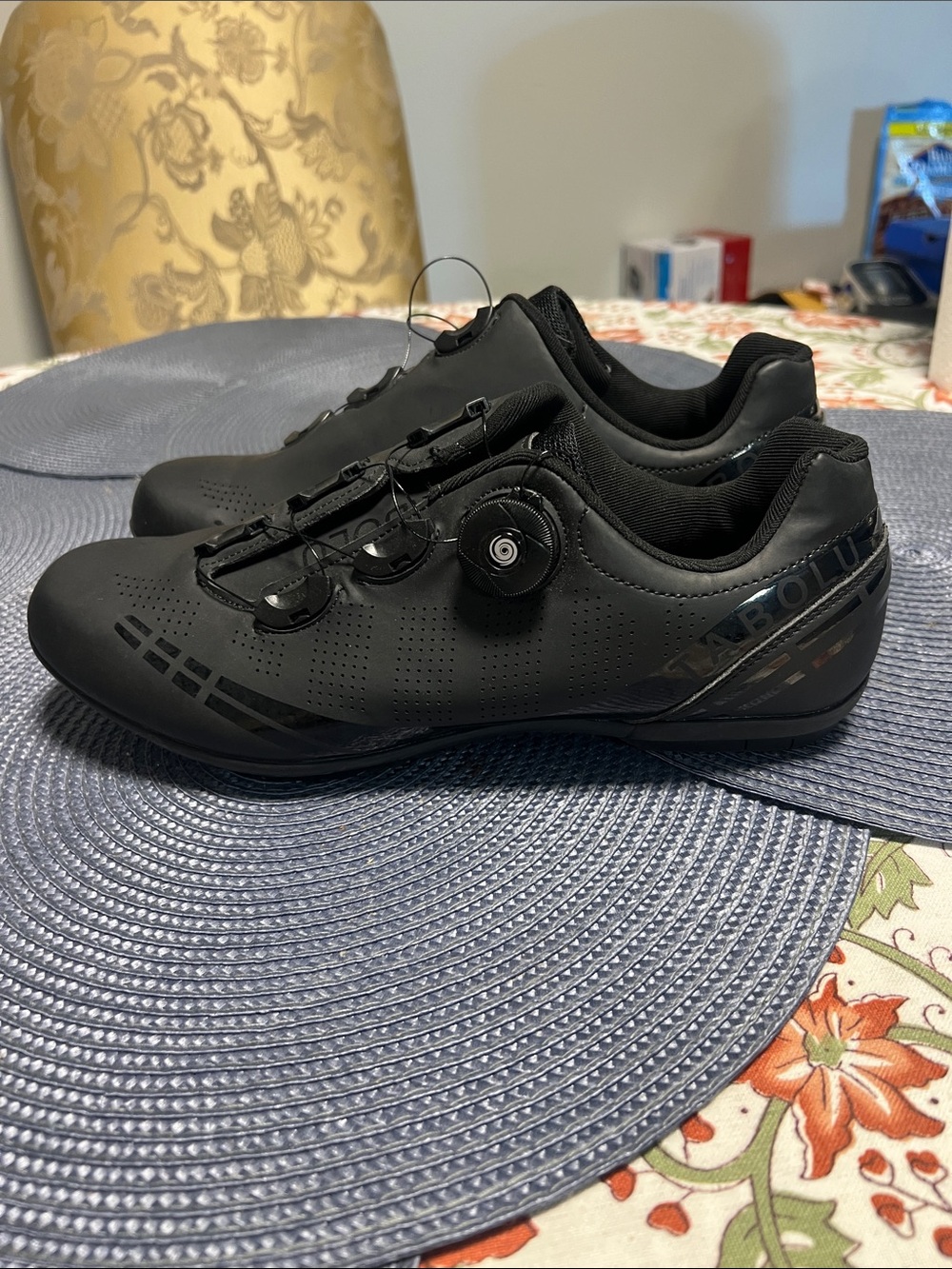 Men's Black Tabolu Road Cycling Shoes with Dial Closure